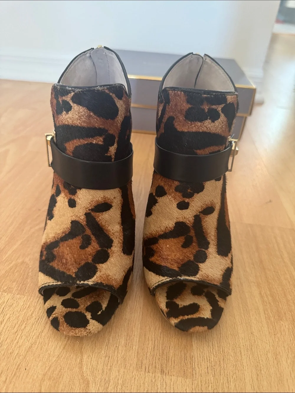 Louise et Cie Leopard Print Open-Toe Stiletto Booties - Picture 5 of 6